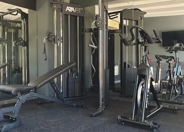 Majoran Family With Pools, Jacuzzi And Gym In *