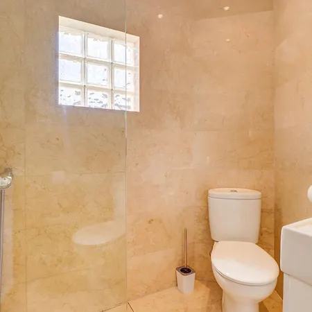 Majoran Family With Pools, Jacuzzi&gym In *