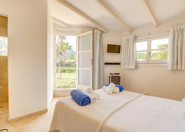 Dom wakacyjny Majoran Family With Pools, Jacuzzi&gym In Pollensa