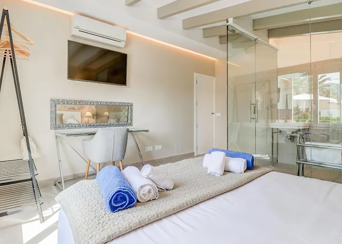 Majoran Family With Pools, Jacuzzi&gym In Dom wakacyjny