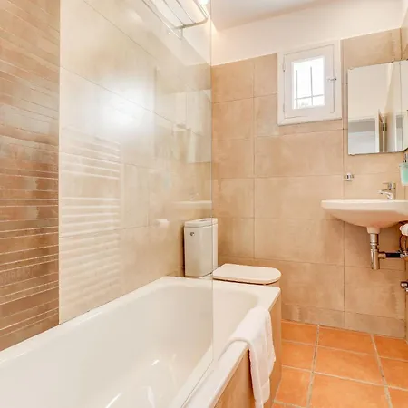 Majoran Family With Pools, Jacuzzi And Gym In Сasa de vacaciones Pollensa