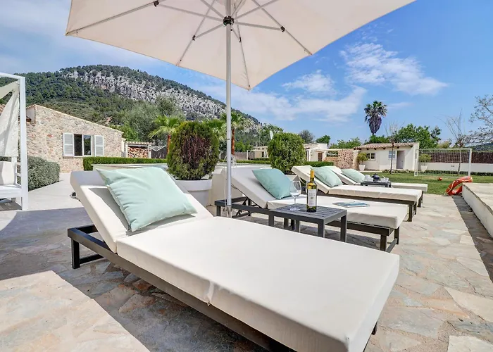 بيت للعطل Majoran Family With Pools, Jacuzzi And Gym In بويينسا